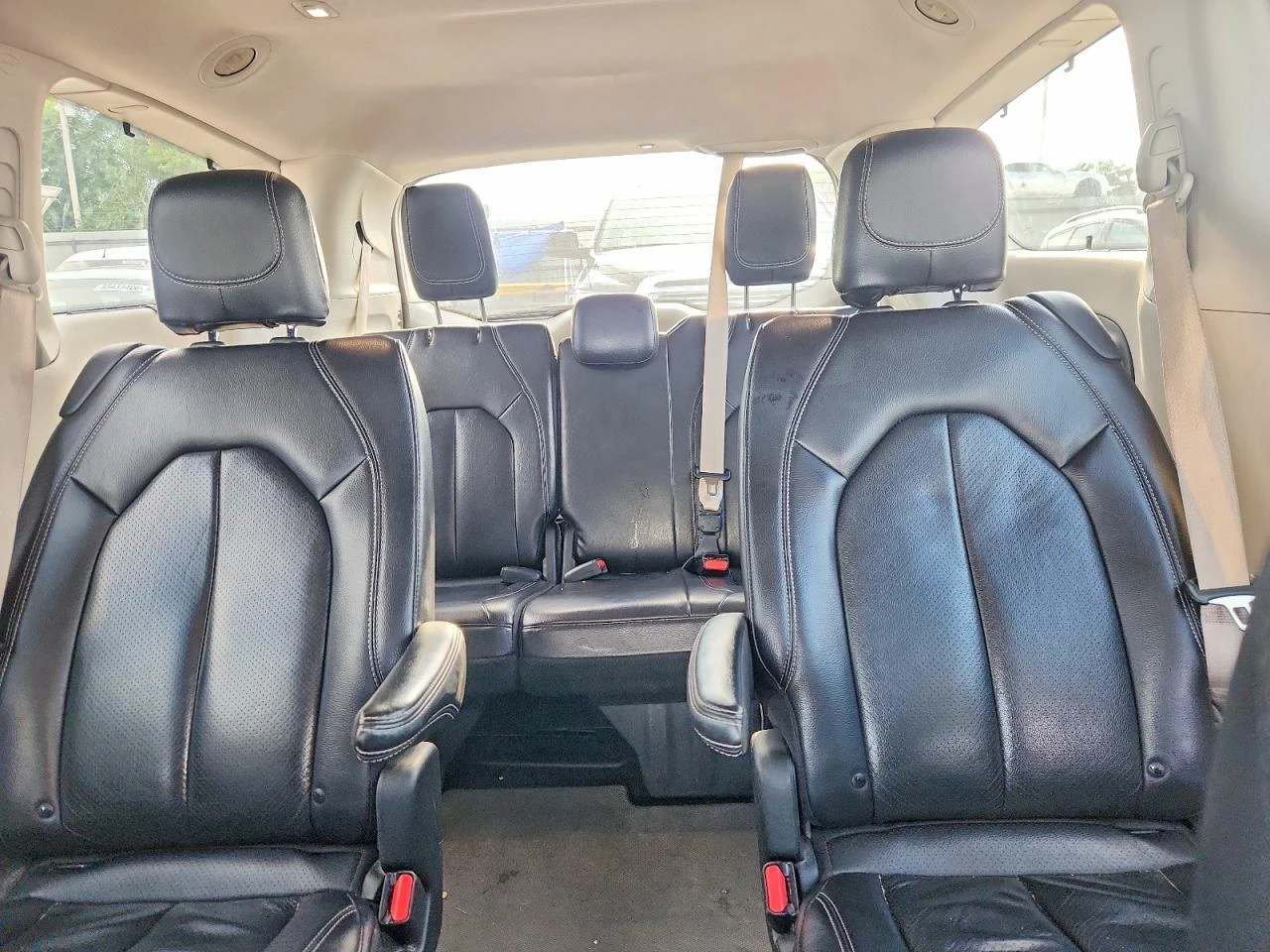 Chrysler Pacifica 3.6l Touring L, снимка 10 - Автомобили и джипове - 56075569