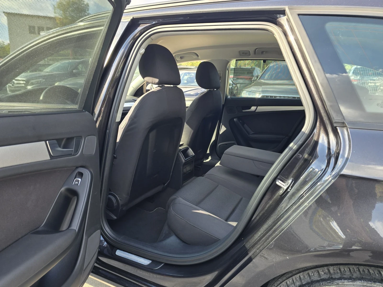 Audi A4 2.0TDI 177к.с Quattro Топ състояние , снимка 11 - Автомобили и джипове - 56258379