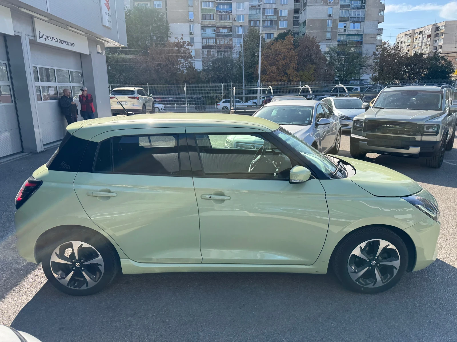 Suzuki Swift GLX Hybrid. ����������� | Mobile.bg � ����������� 8