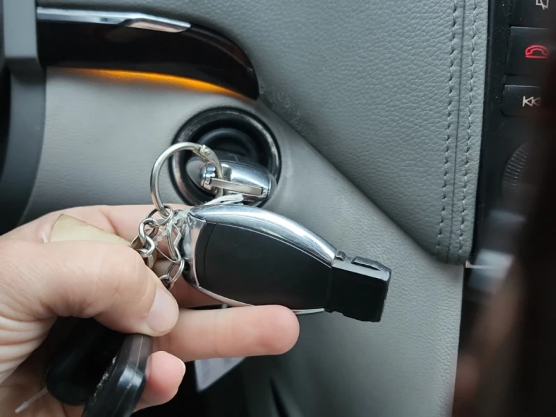 Mercedes-Benz GL 350 CARFAX* АВТОФИНАНСИРАНЕ БЕЗ ПЪРВОНАЧАЛНА ВНОСКА, снимка 6 - Автомобили и джипове - 52661538