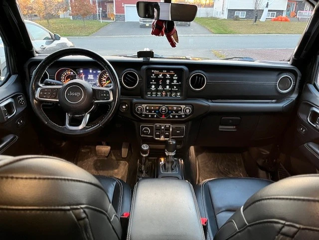 Jeep Gladiator 3.6L 6cyl 4WD - изображение 8