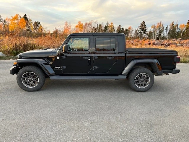 Jeep Gladiator 3.6L 6cyl 4WD - изображение 2