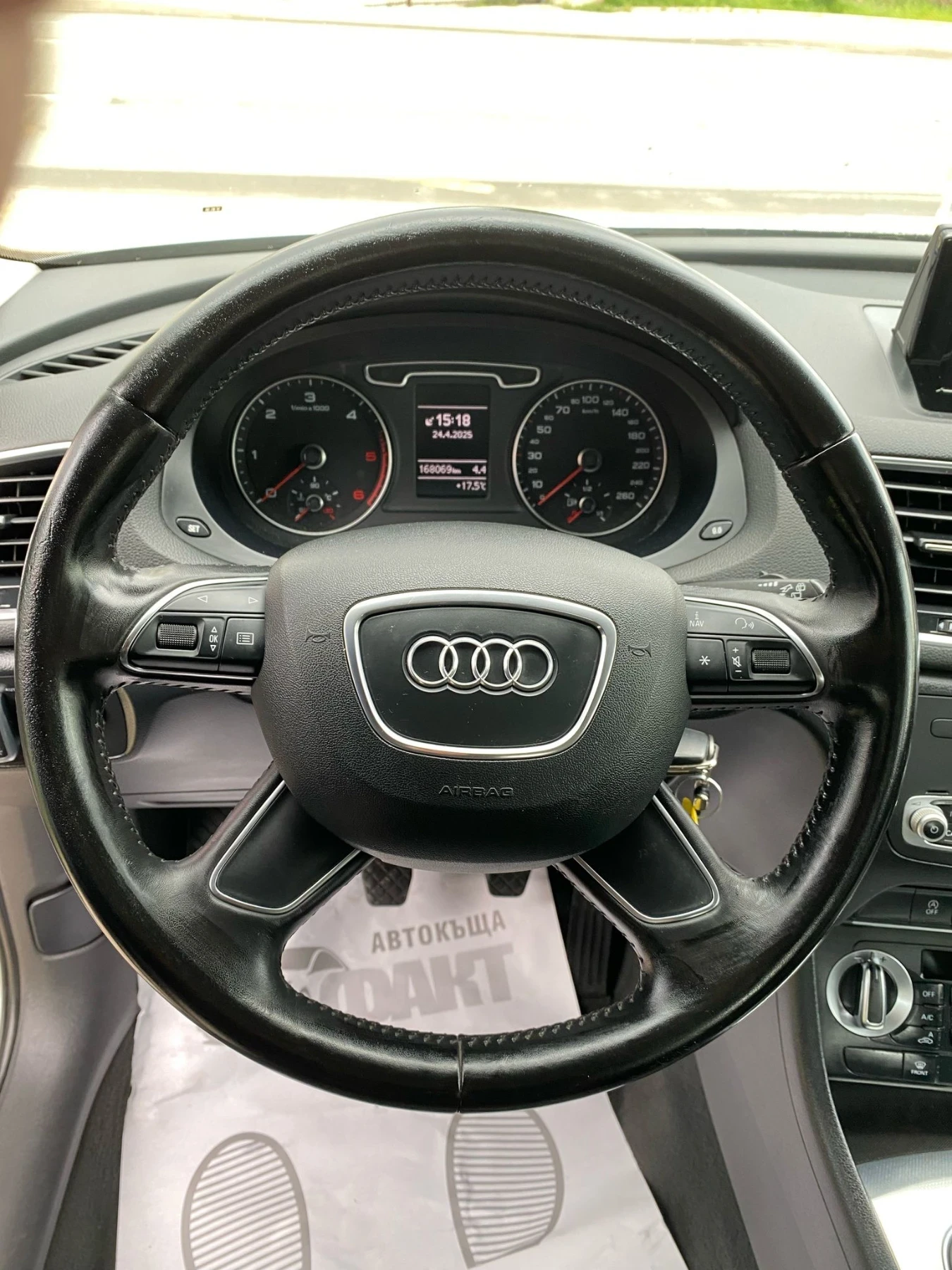 Audi Q3 2.0TDi/NAVI - изображение 8
