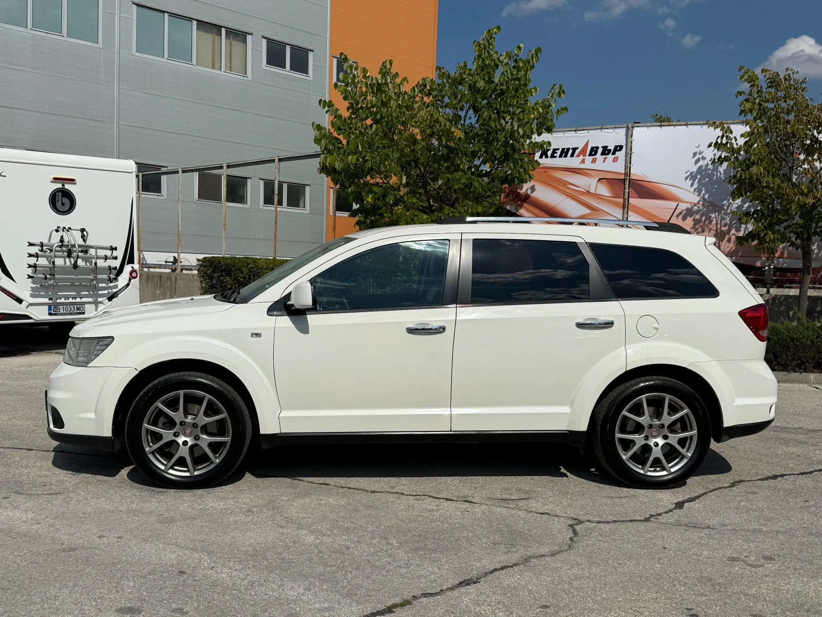 Fiat Freemont 2.0d 170 к.с. - изображение 2