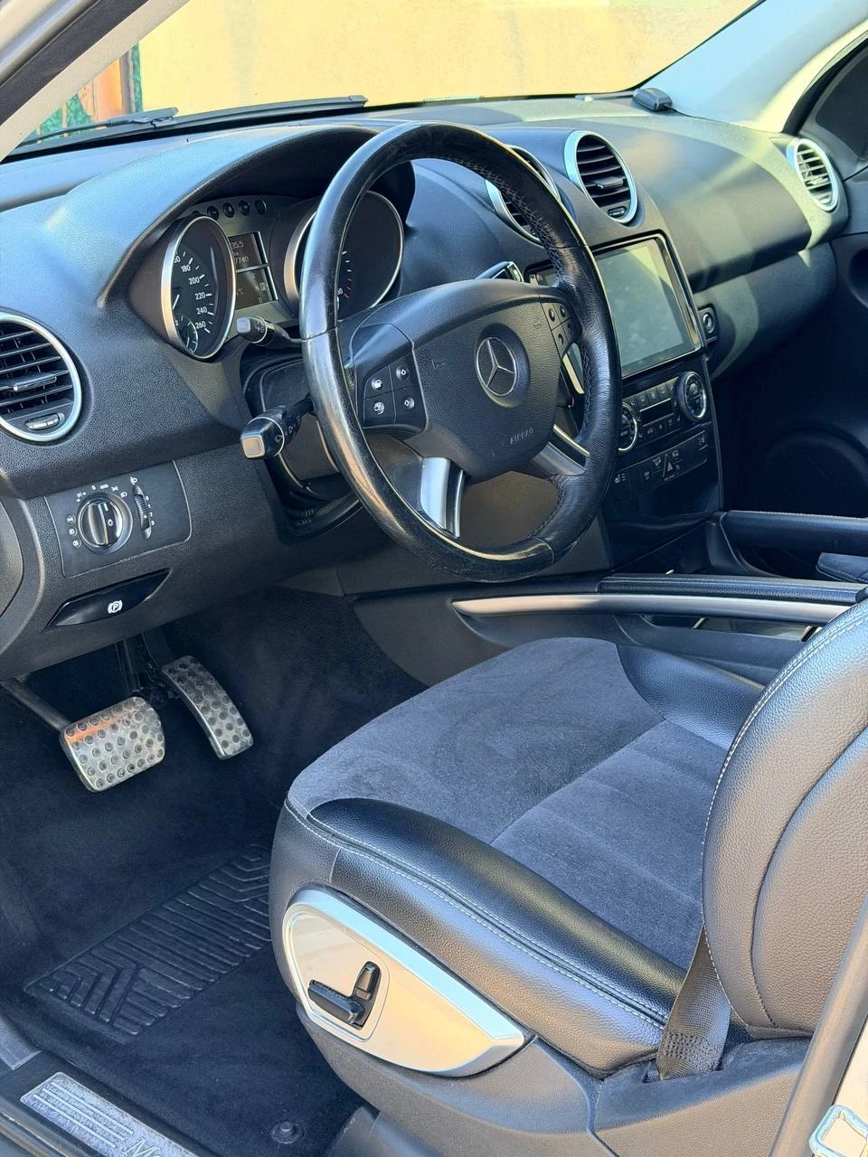 Mercedes-Benz ML 320 CDI Швейцария , снимка 11 - Автомобили и джипове - 54979156