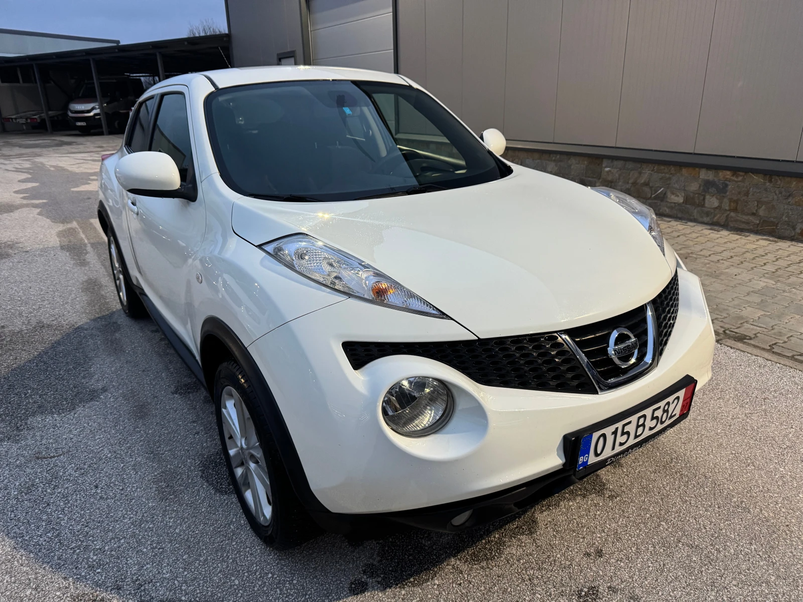 Nissan Juke 1.6 i 117k.c - изображение 2