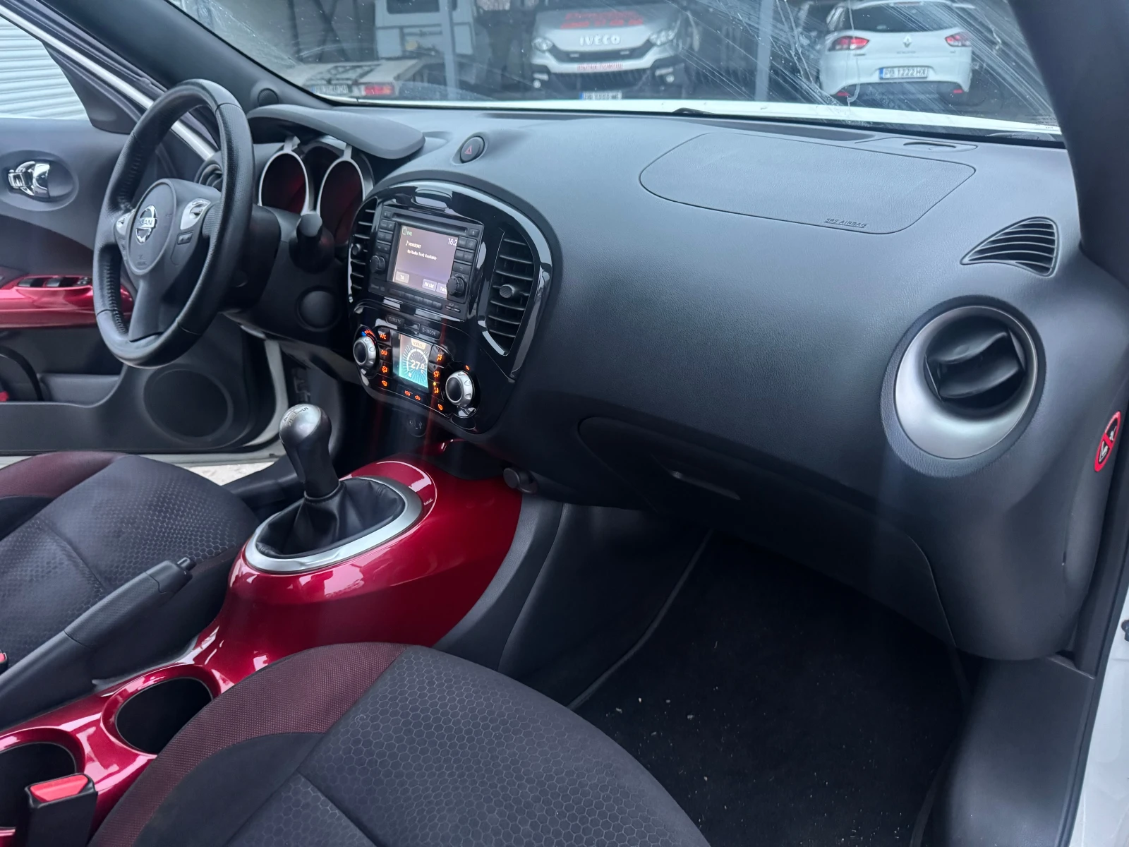 Nissan Juke 1.6 i 117k.c - изображение 8