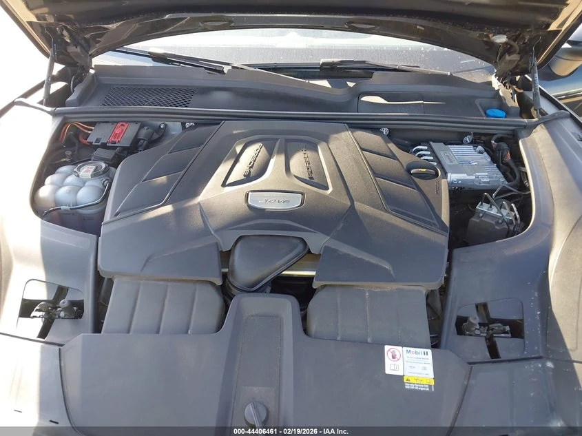 Porsche Cayenne 3.0l Platinum Edition, снимка 10 - Автомобили и джипове - 53714719