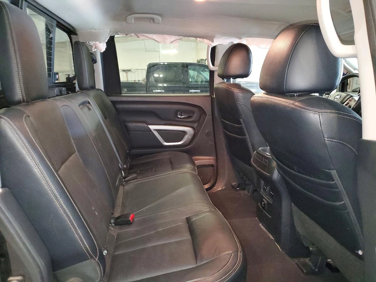 Nissan Titan crew cab 5.6l Titan Sl, снимка 10 - Автомобили и джипове - 54920295