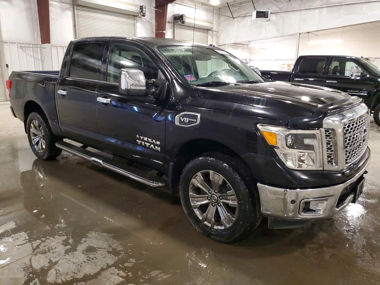 Nissan Titan crew cab 5.6l Titan Sl, снимка 4 - Автомобили и джипове - 54920295