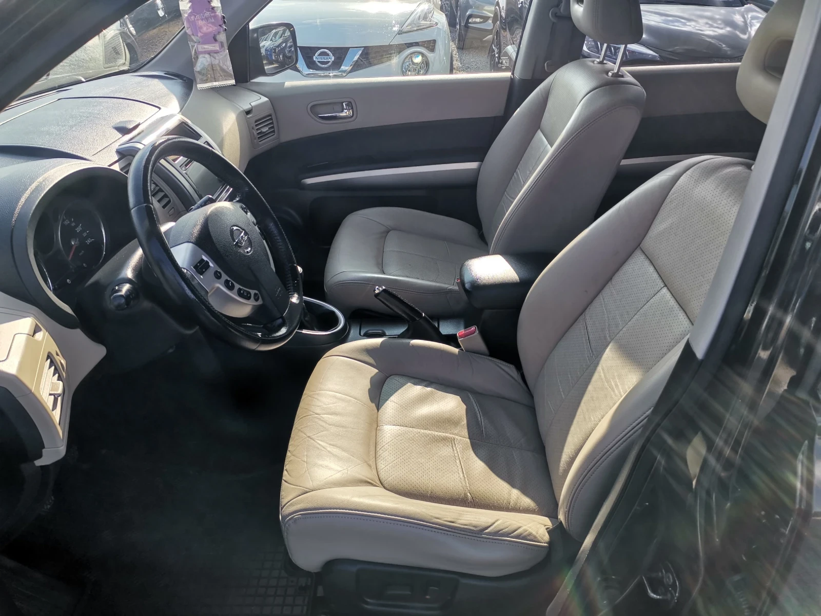 Nissan X-trail 2.5i Нави кожа Панорама, снимка 8 - Автомобили и джипове - 55589042