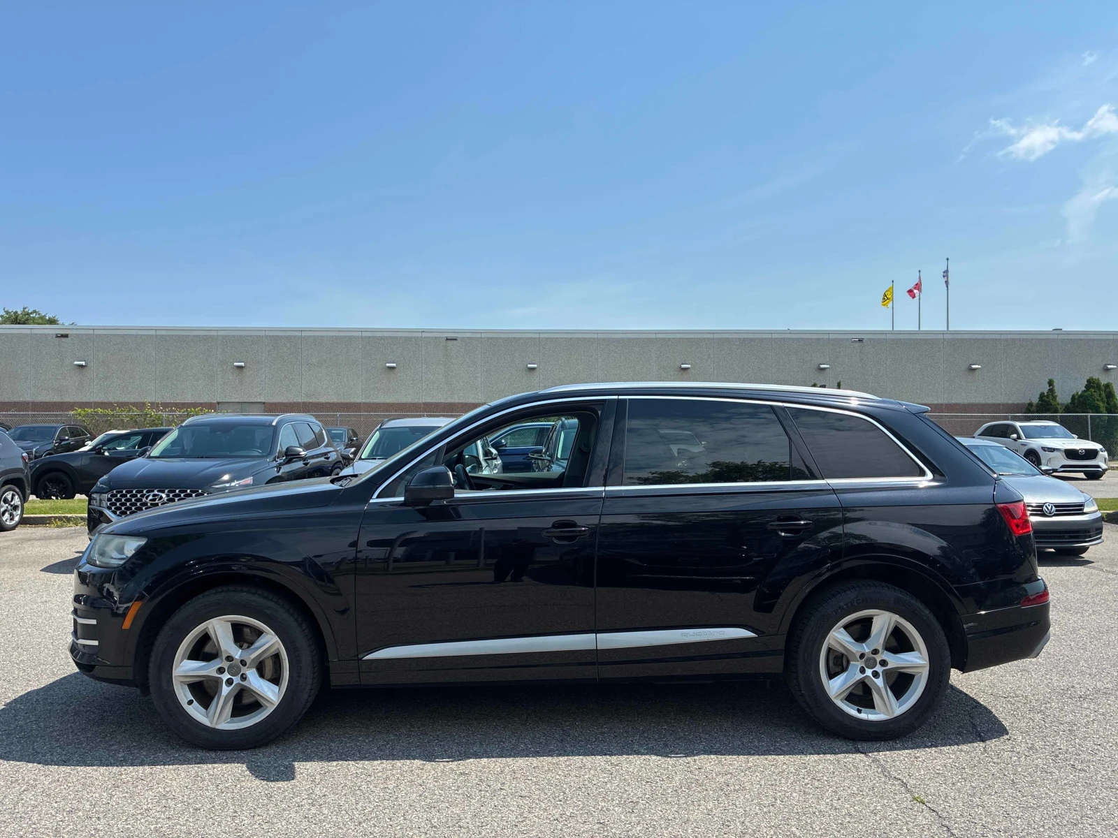 Audi Q7 * 3.0T * АВТОКРЕДИТ * ГЛАВНО ПРЕДСТАВИТЕЛСТВО, снимка 3 - Автомобили и джипове - 55835831