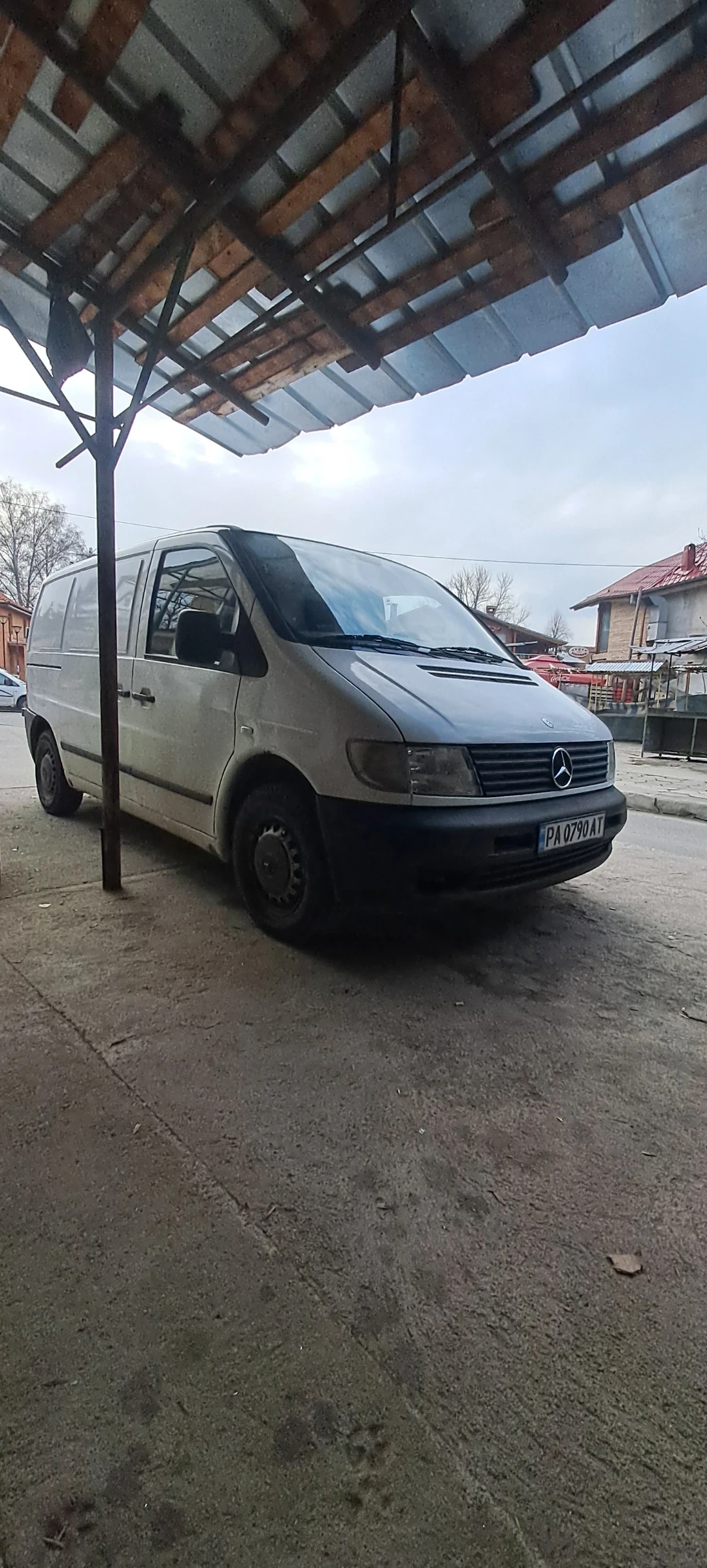 Mercedes-Benz Vito 108D - изображение 2