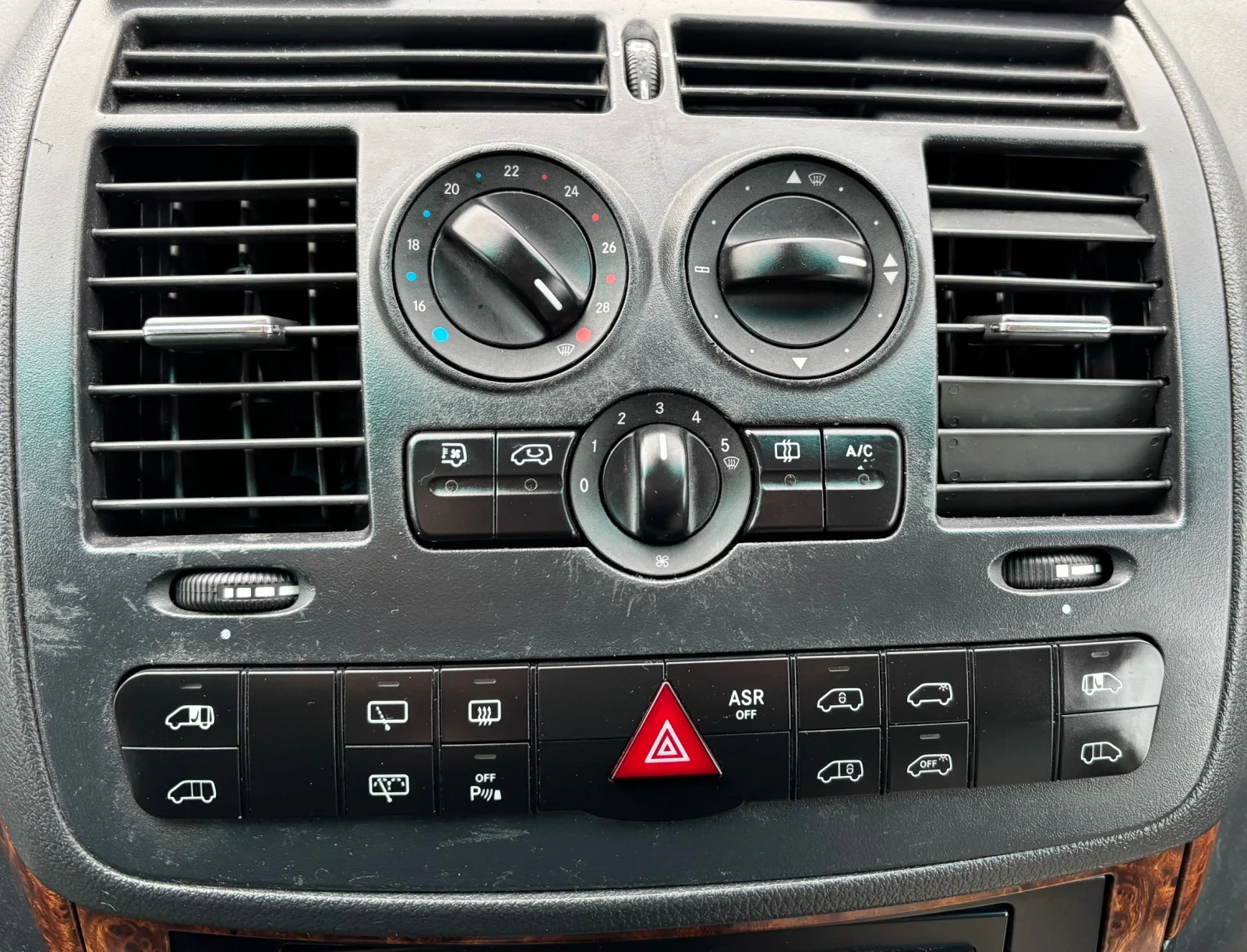 Mercedes-Benz Viano 7+ 1 | Mobile.bg � ����������� 14