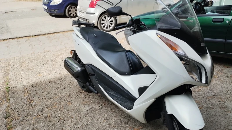 Honda Forza 150i, снимка 4 - Мотоциклети и мототехника - 51684500