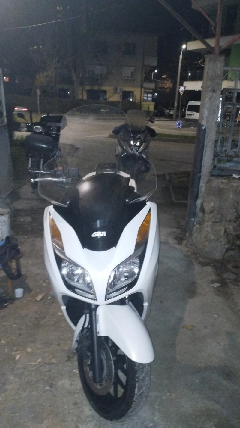 Honda Forza 150i, снимка 8 - Мотоциклети и мототехника - 51684500