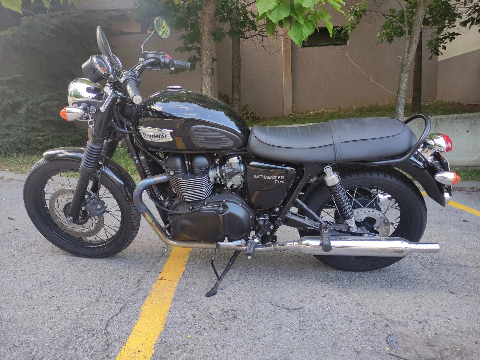 Triumph Bonneville T100 Black, снимка 5 - Мотоциклети и мототехника - 55335451