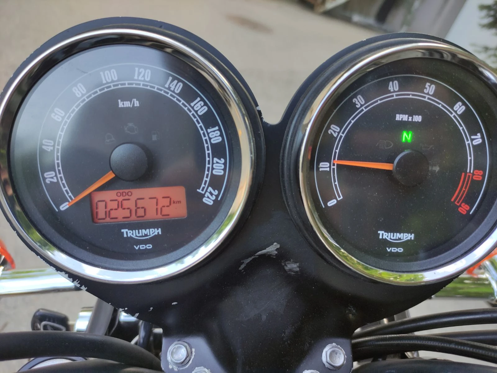Triumph Bonneville T100 Black, снимка 8 - Мотоциклети и мототехника - 55335451