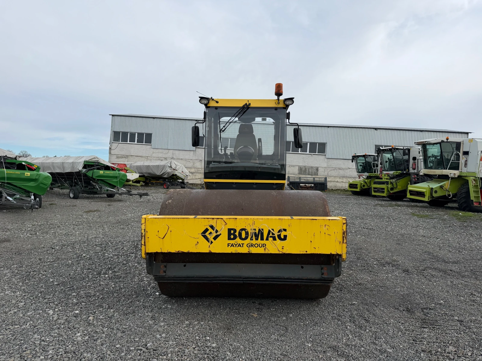 Валяк BOMAG BW 213 D ЛИЗИНГ, снимка 2 - Индустриална техника - 52310421