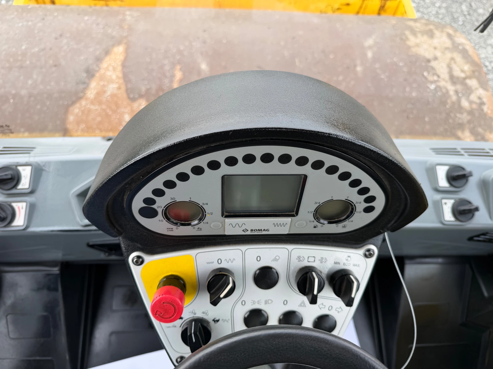 Валяк BOMAG BW 213 D ЛИЗИНГ, снимка 16 - Индустриална техника - 52310421