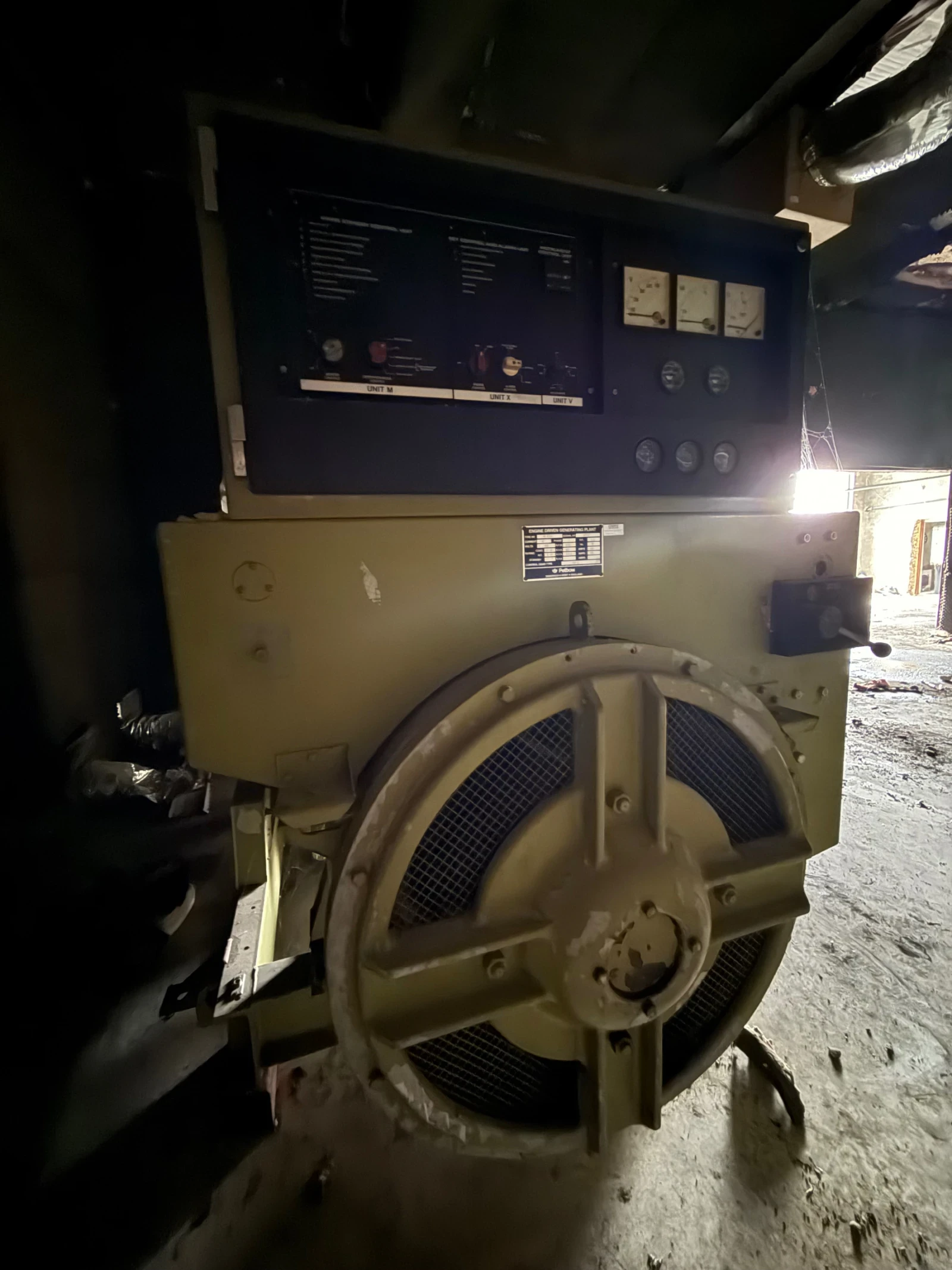 Допълнително оборудване Електроагрегат 625Kva Rolls Royce Petbow Обслужен, снимка 2 - Индустриална техника - 53975115