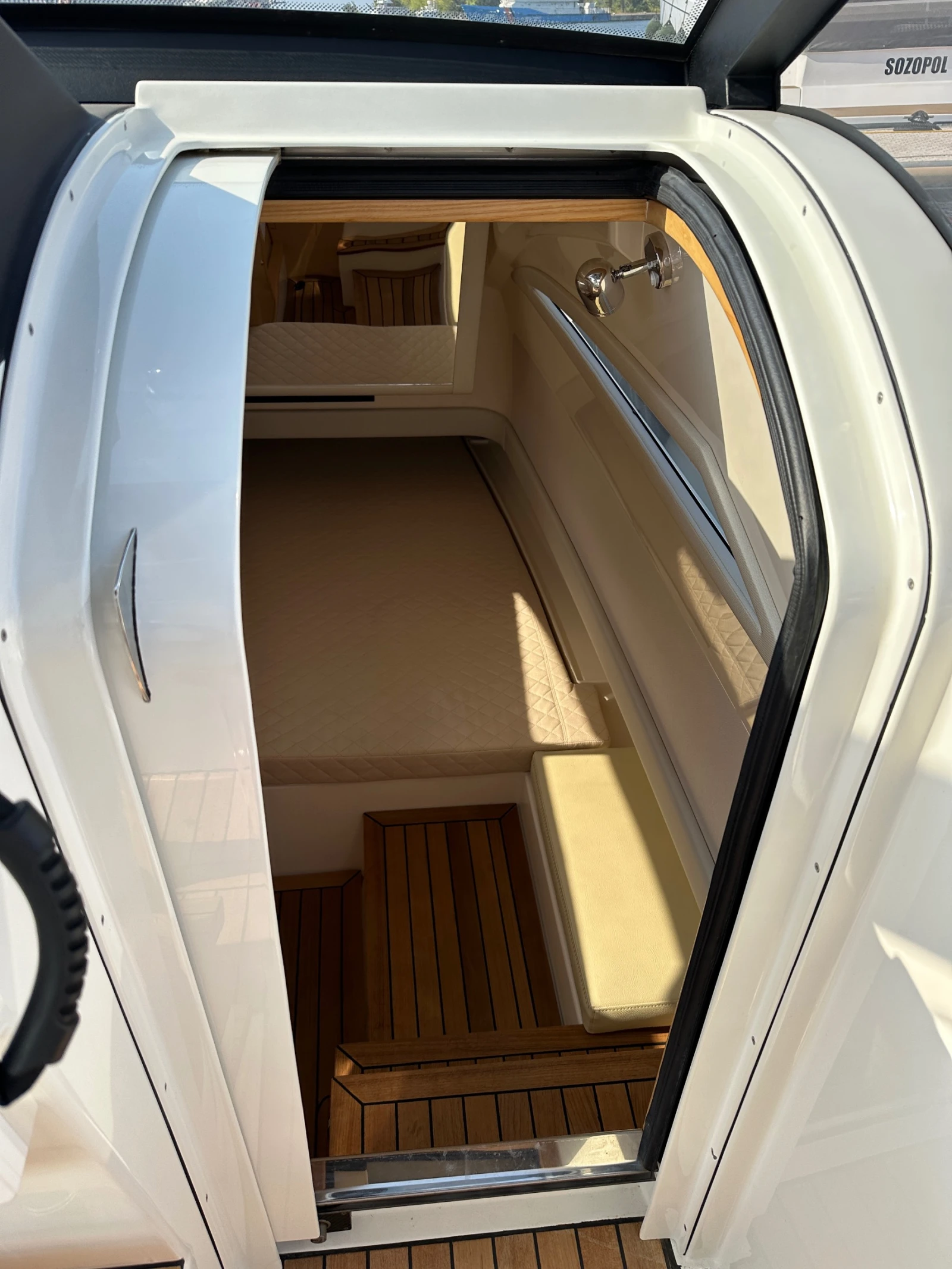 Надуваема лодка Technohull Explorer 40 - изображение 9