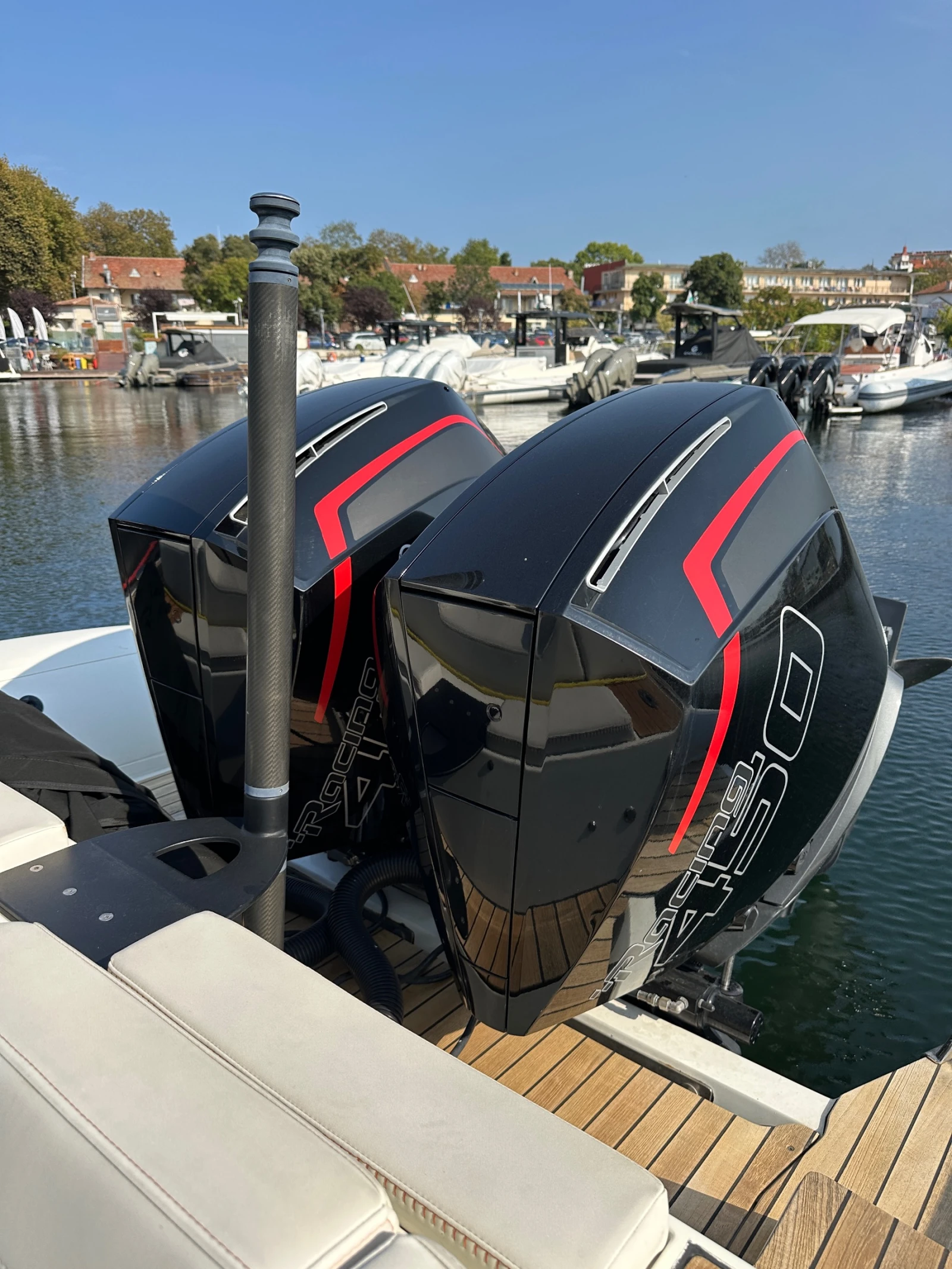   Technohull Explorer 40 | Mobile.bg   16