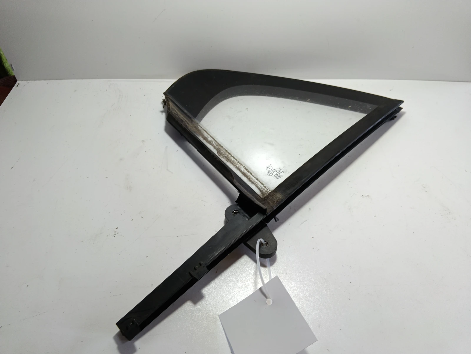стъкло странично задно дясно 5JA845214 43R-001564 Skoda Rapid