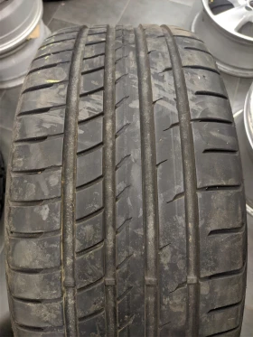 Гуми Летни 245/40R20, снимка 1