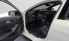 Mercedes-Benz A45 AMG * 4MATIC* КОЖА* ПОДГРЕВ* ШИБИДАХ* NAVI* КАМЕРА* , снимка 10