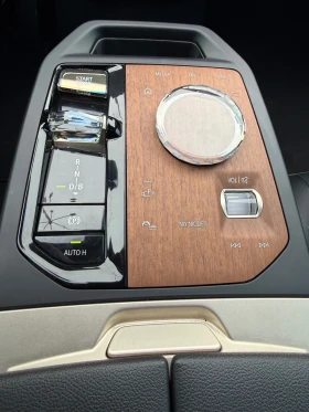 BMW iX BMW IX M50 BLACK AND GOLD - 60000 € - 29985055 8