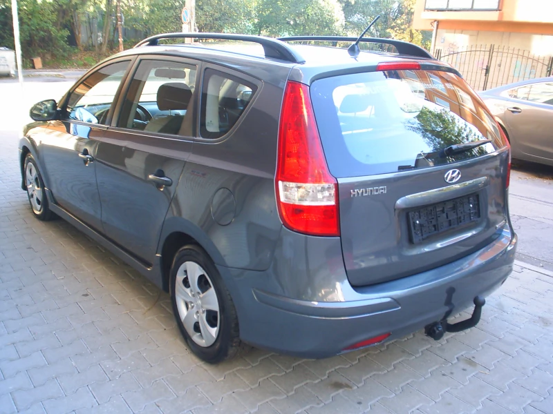 Hyundai I30 1.6 CRDI 90k.c.Comfort, снимка 6 - Автомобили и джипове - 47652426