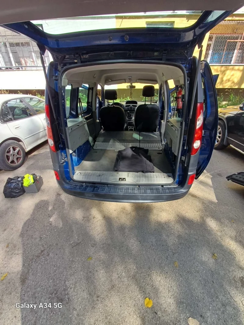 Renault Kangoo 1.5, снимка 9 - Автомобили и джипове - 48395810