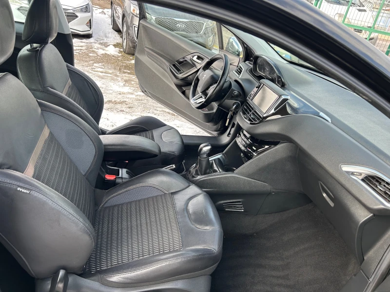 Peugeot 208 1.4HDI EURO5B, снимка 11 - Автомобили и джипове - 49179549