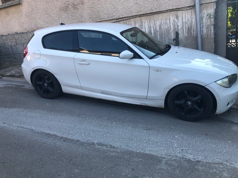 BMW 120, снимка 1 - Автомобили и джипове - 49283063