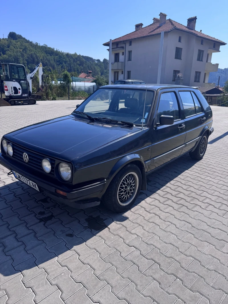 VW Golf 1.6 , снимка 2 - Автомобили и джипове - 51997217