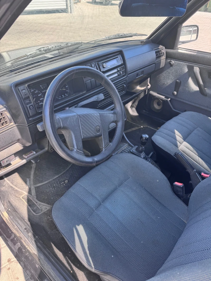VW Golf 1.6 , снимка 6 - Автомобили и джипове - 51997217