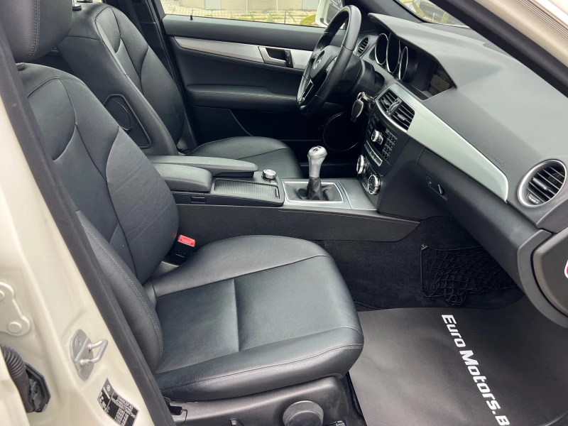 Mercedes-Benz C 220 CDI, AMG LINE, PANORAMA, FULL SERVICE!!!, снимка 10 - Автомобили и джипове - 53444012