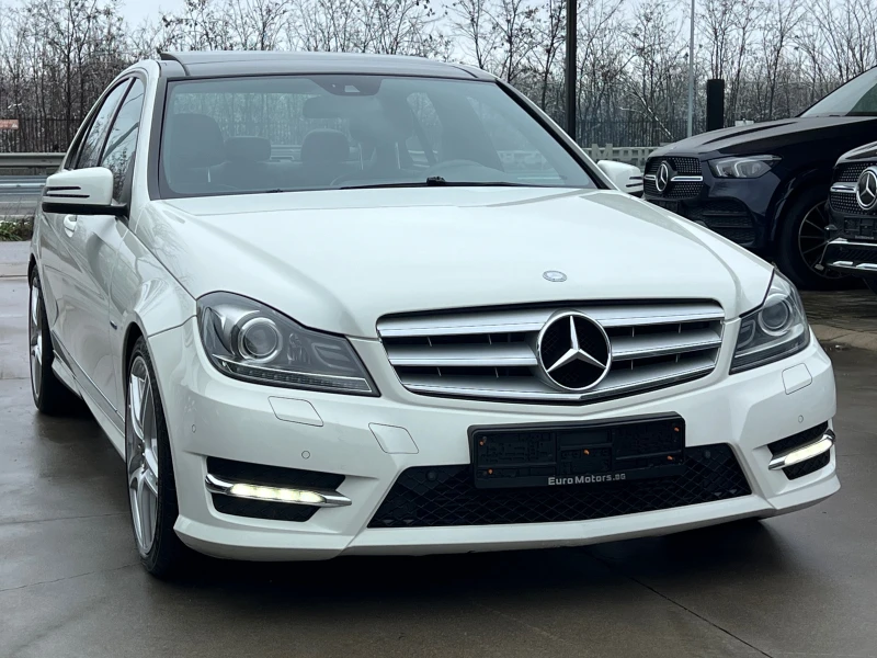 Mercedes-Benz C 220 CDI, AMG LINE, PANORAMA, FULL SERVICE!!!, снимка 3 - Автомобили и джипове - 53444012