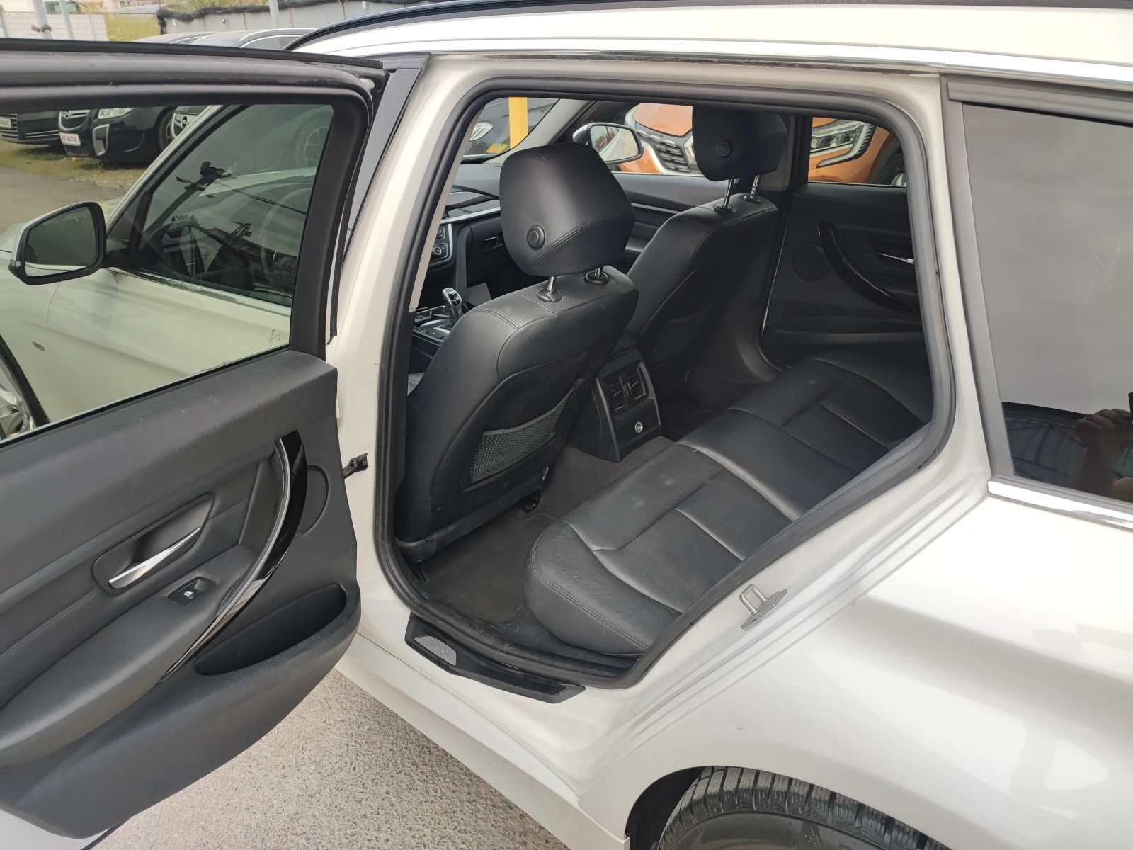BMW 320 2.0D XDRIVE LUXURY 4X4 LED BIXENON 8 SKOROSTI | Mobile.bg — изображение 15