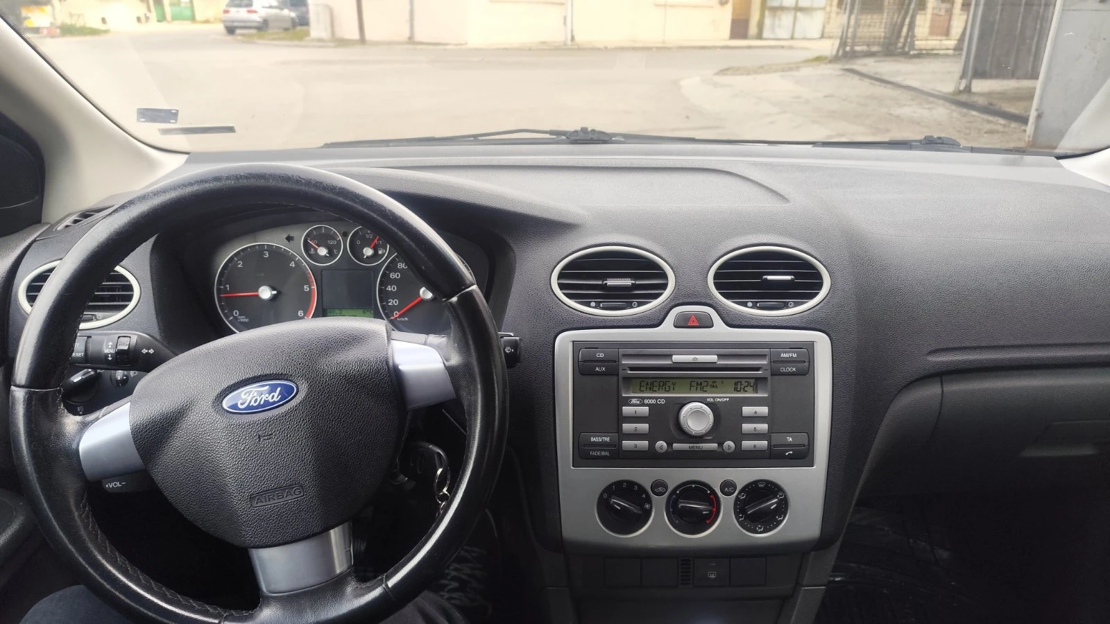 Ford Focus 1.6 TDCI - изображение 4