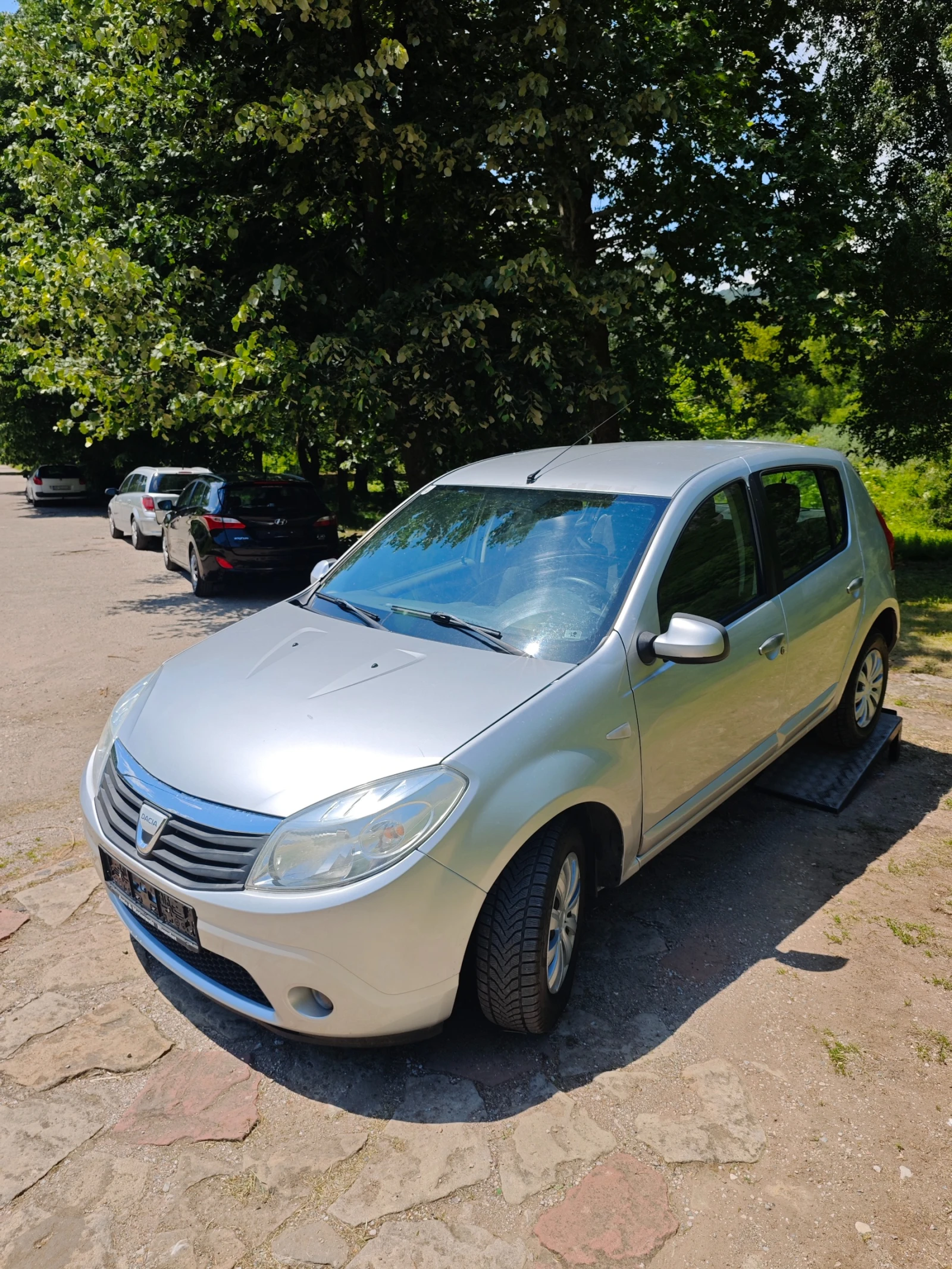 Dacia Sandero 1.4I КЛИМАТИК - изображение 3