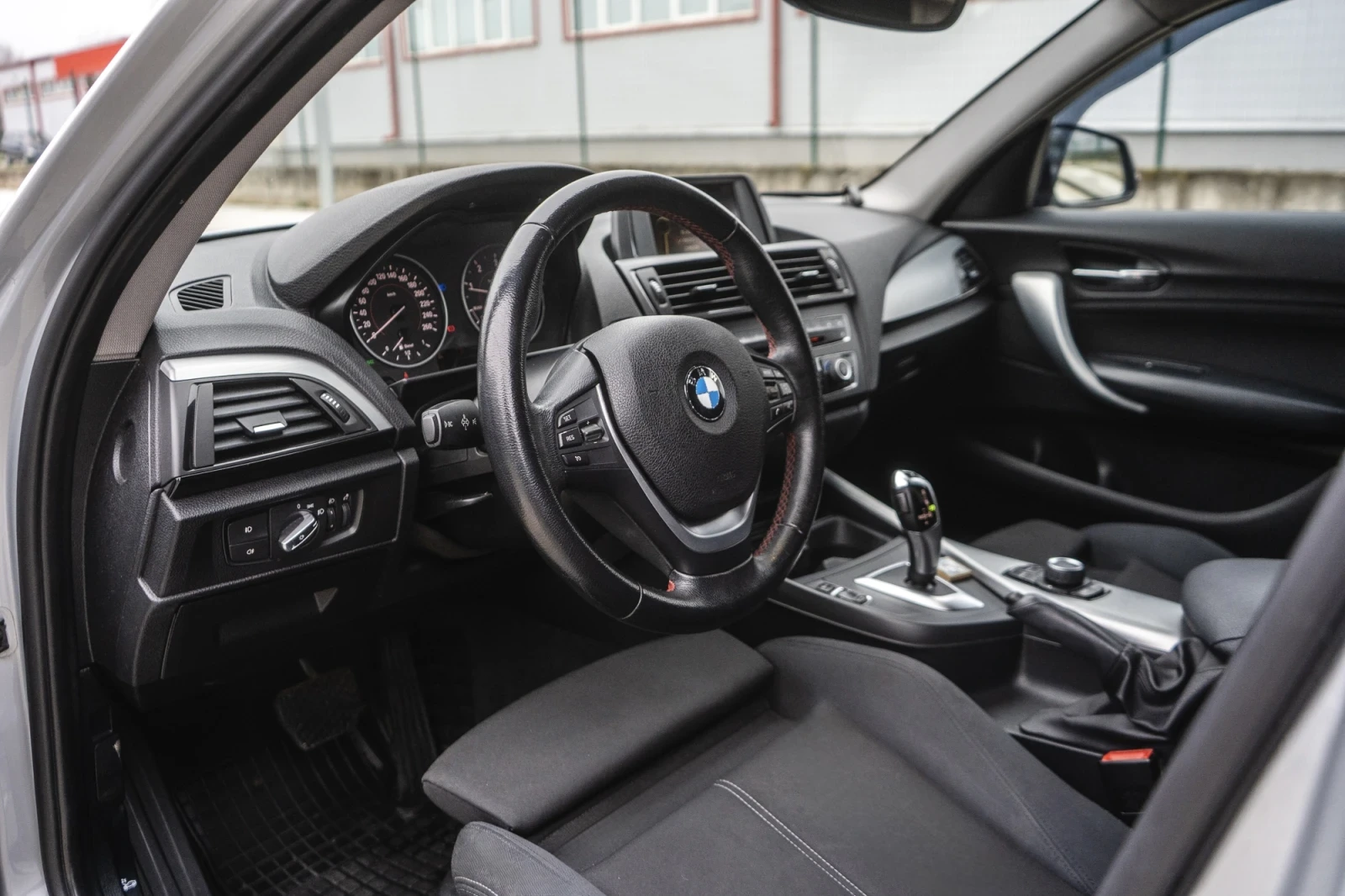 BMW 118  - изображение 10