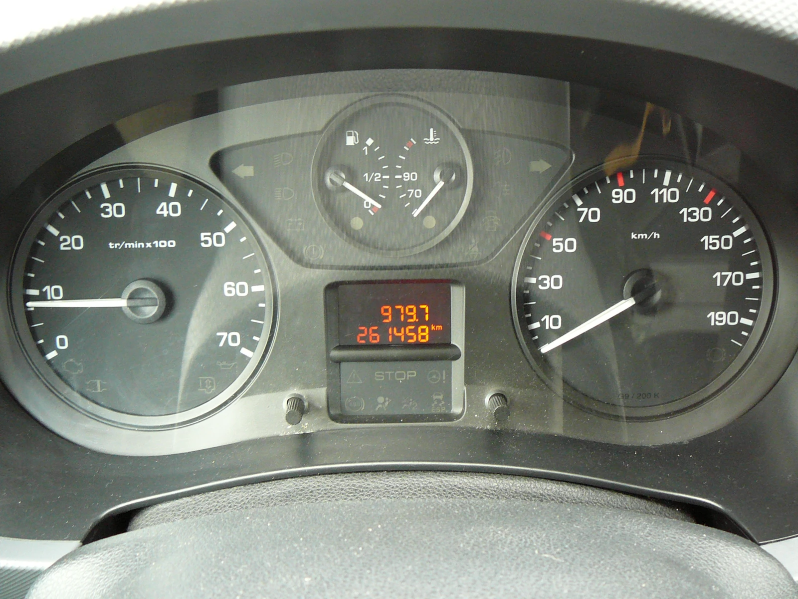 Peugeot Partner 1.6 hdi Клима  - изображение 9