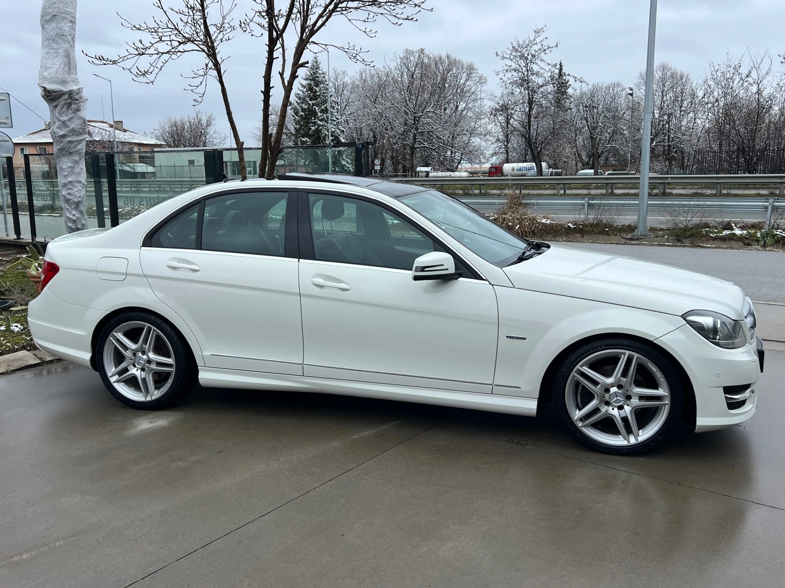 Mercedes-Benz C 220 CDI, AMG LINE, PANORAMA, FULL SERVICE!!! | Mobile.bg � ����������� 4