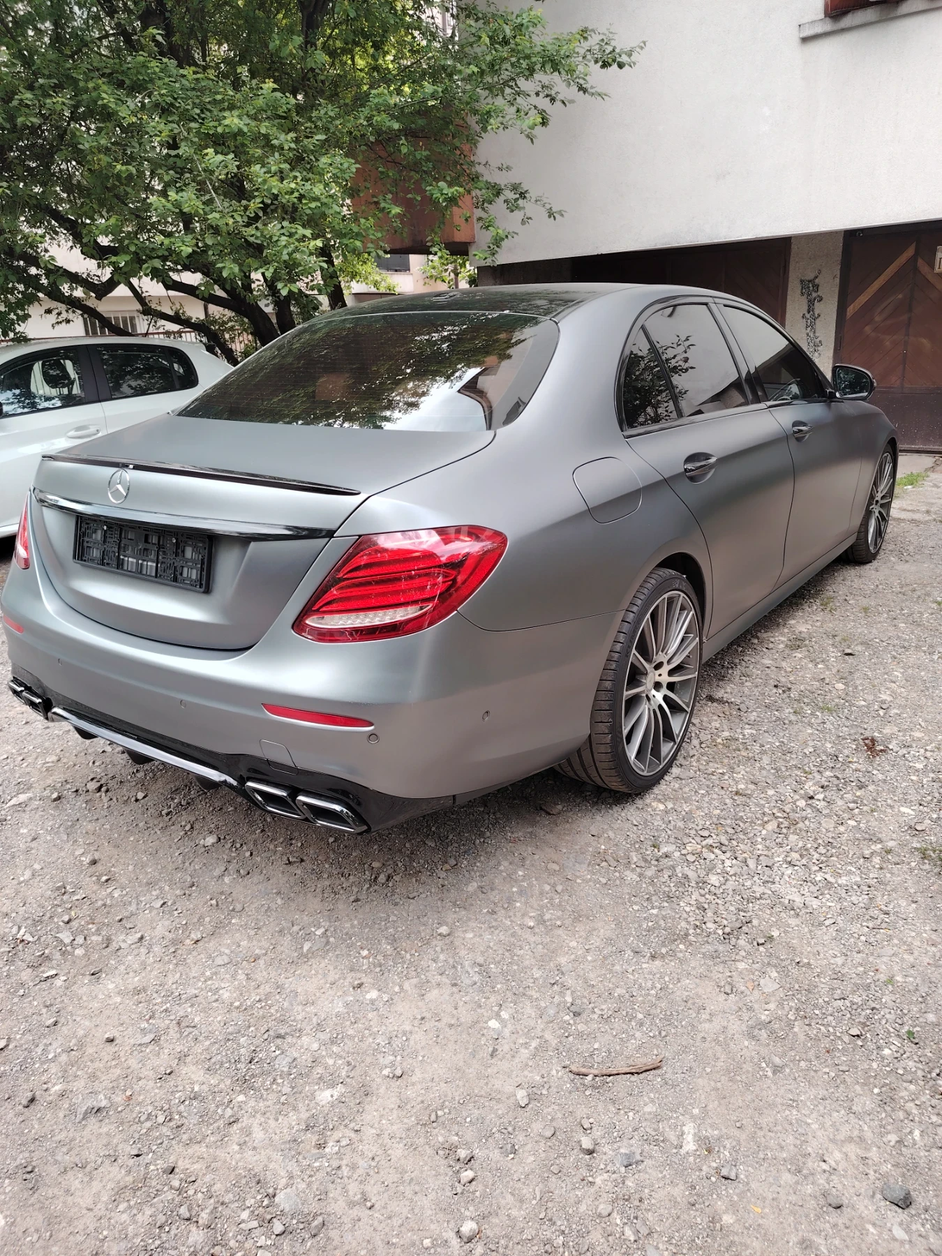 Mercedes-Benz E 300, снимка 4 - Автомобили и джипове - 53783259