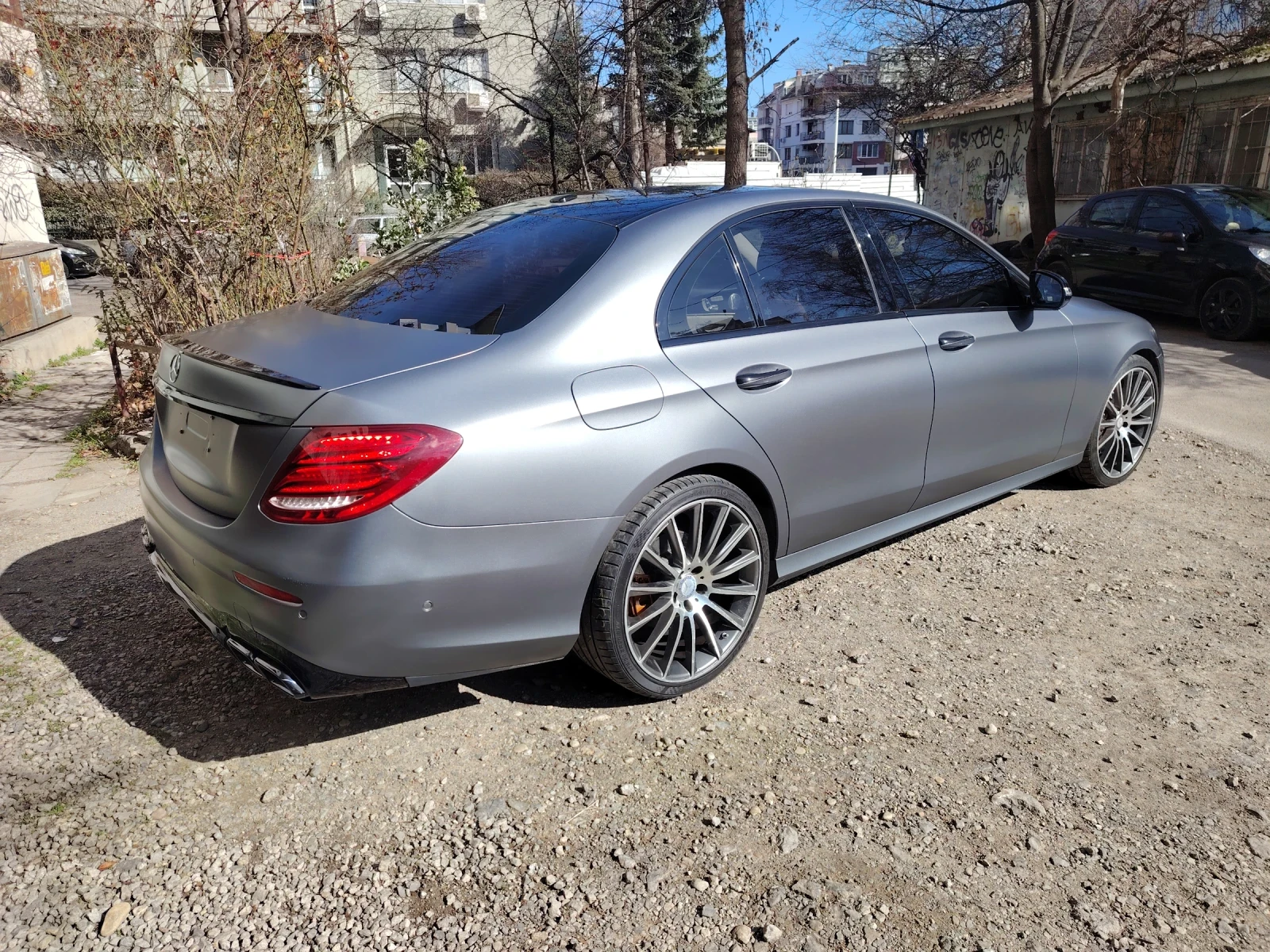 Mercedes-Benz E 300, снимка 2 - Автомобили и джипове - 53783259