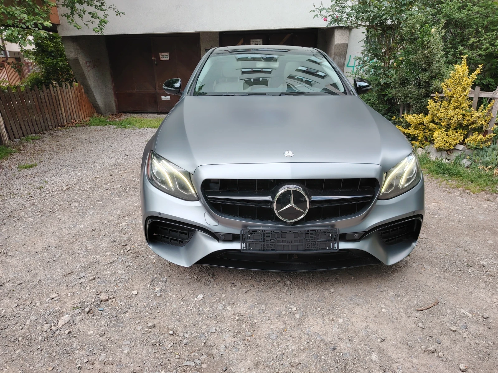 Mercedes-Benz E 300