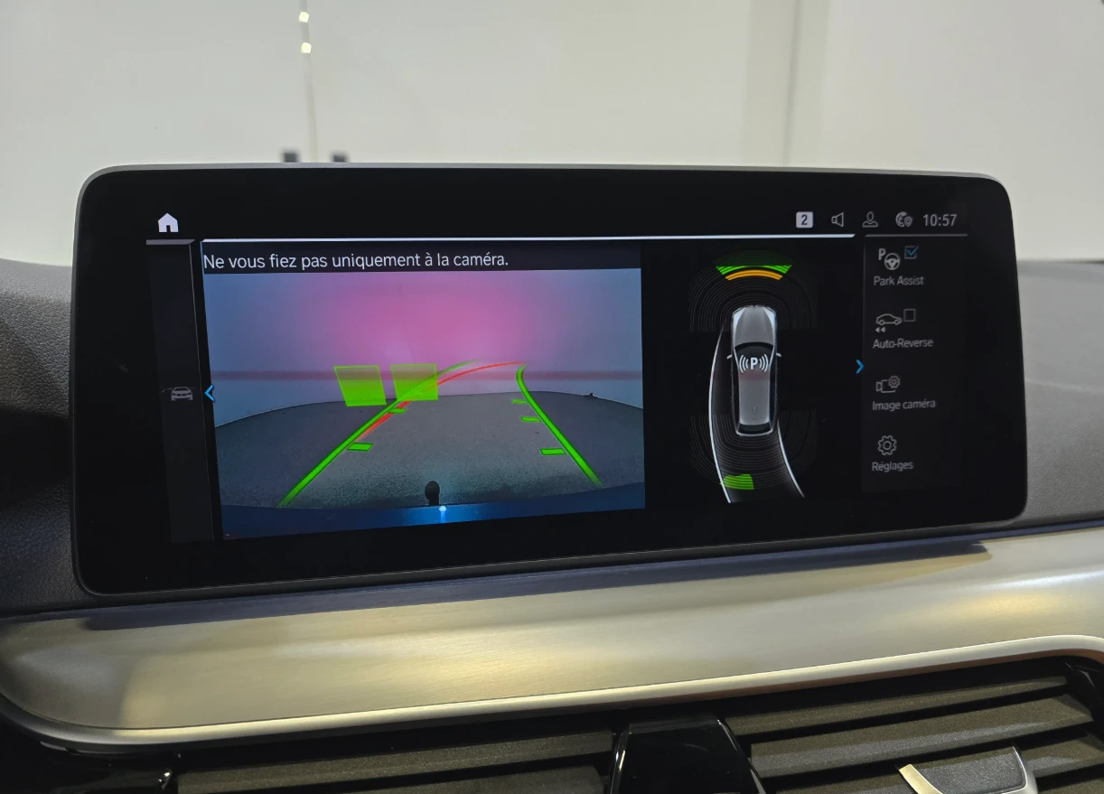 BMW 530E Touring Plug-In M-Sport PANORAMA, снимка 13 - Автомобили и джипове - 53911593