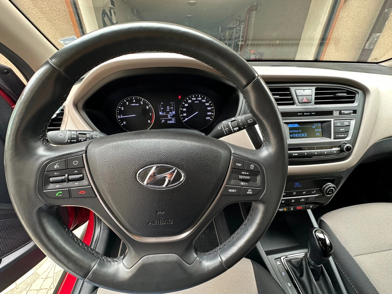 Hyundai I20 ACTIVE, снимка 14 - Автомобили и джипове - 53980389